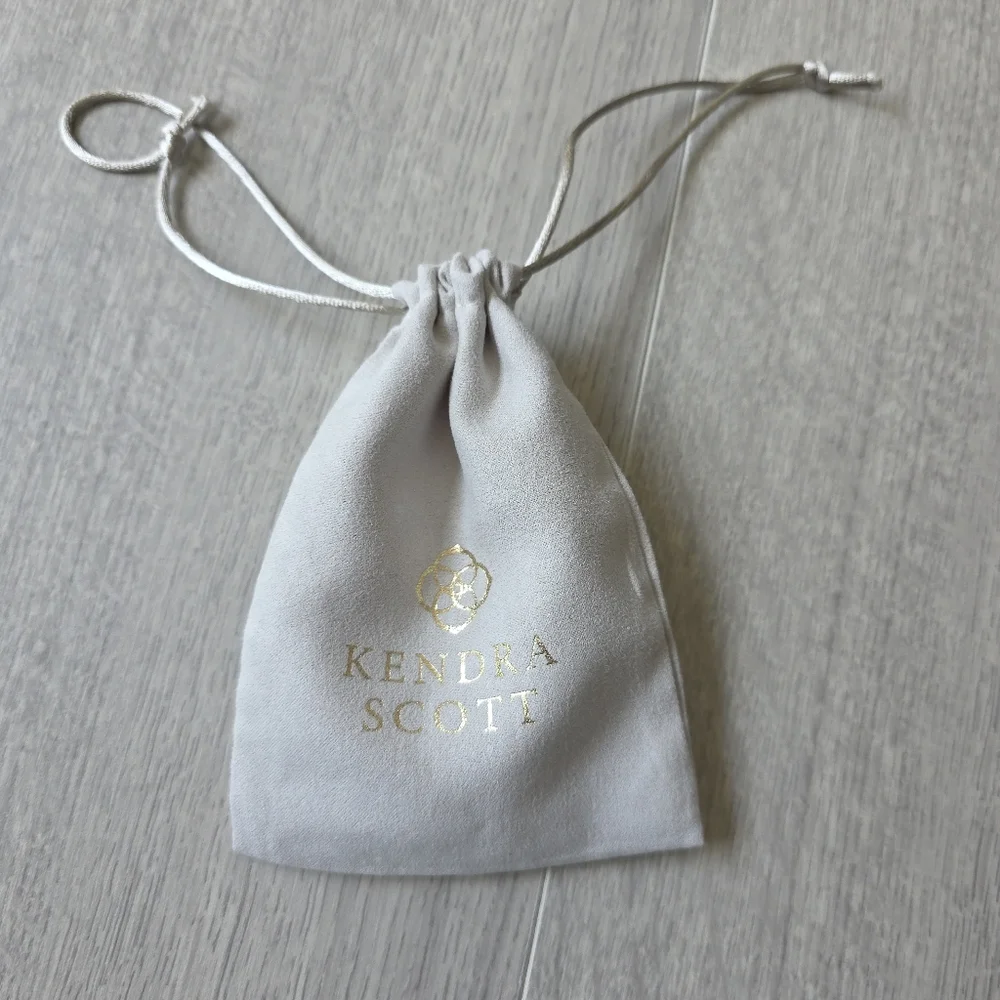 Kendra Scott Addision Chocker Necklace - Picture 7 of 7